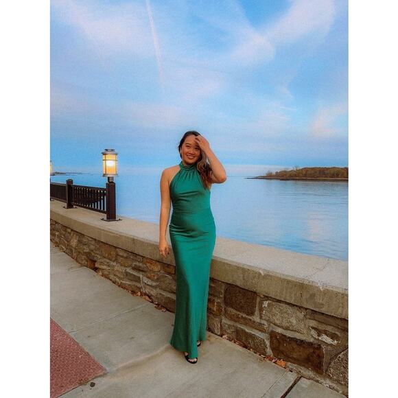 FAVIANA Green Satin Sleeveless Halter Neck Thigh-High Side Slit Gown Dress sz 14 - Picture 16 of 16